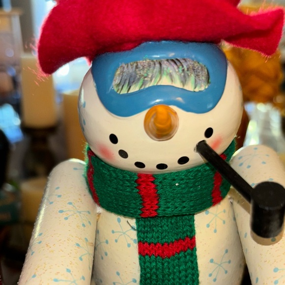 Bombay Company Ski Bunny Nutcracker - Picture 5 of 5